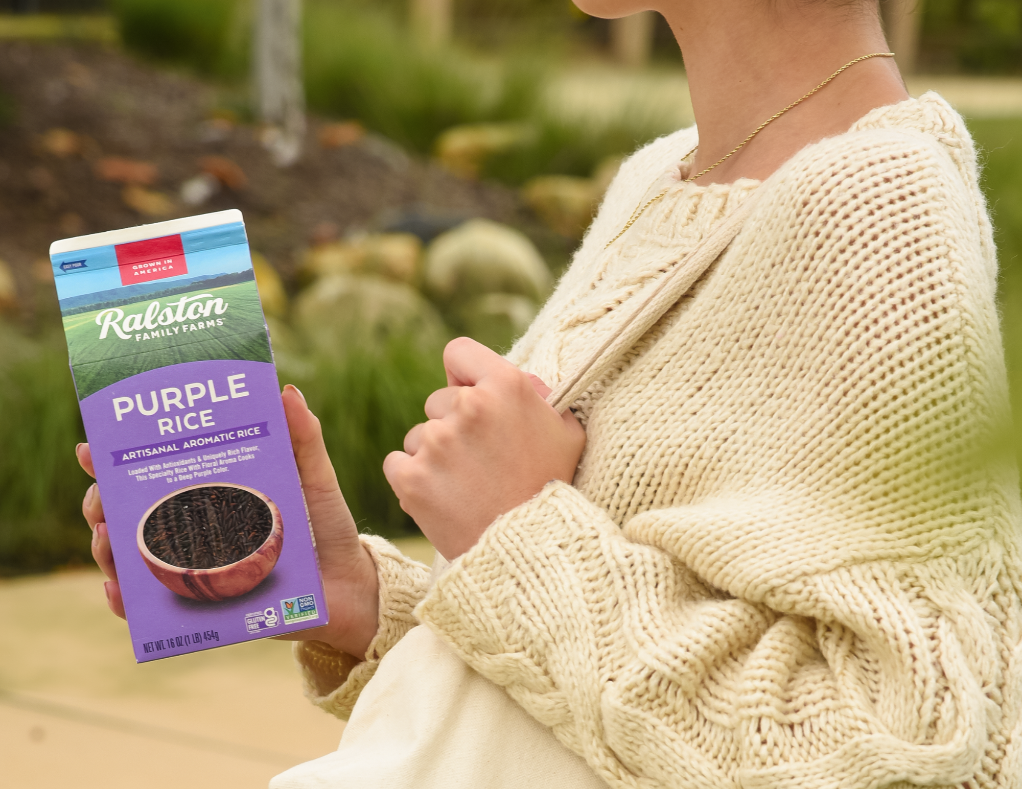 women shopping Ralston Family Farm rice in store
